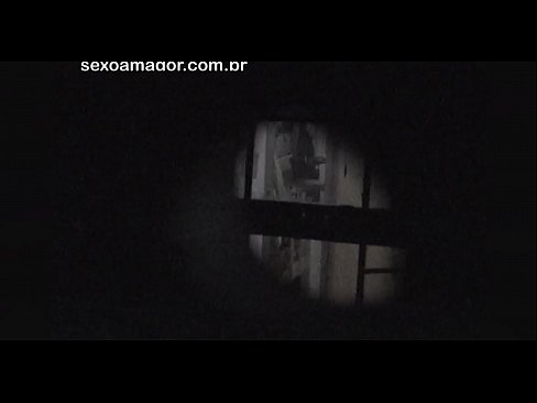 ❤️ Si Blondie ay lihim na nakunan ng video ng isang voyeur ng kapitbahayan na nakatago sa likod ng mga guwang na brick ❌ sluts sa amin tl.123sex.ru ❌️❤